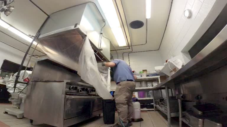 Entreprise de nettoyage de hotte de cuisine professionnelle